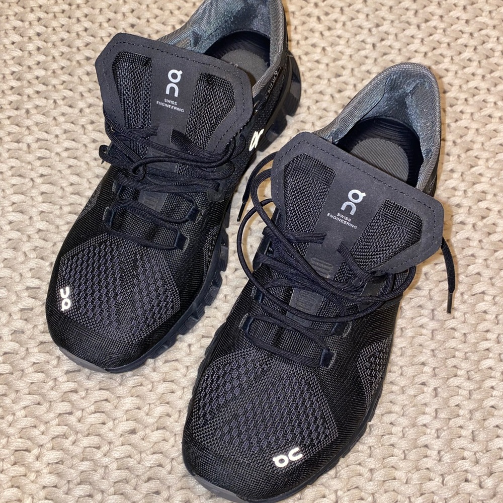 On running shoes cloud X